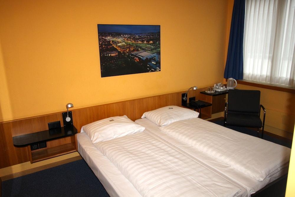 X-Tra Hotel Zürich Eksteriør billede